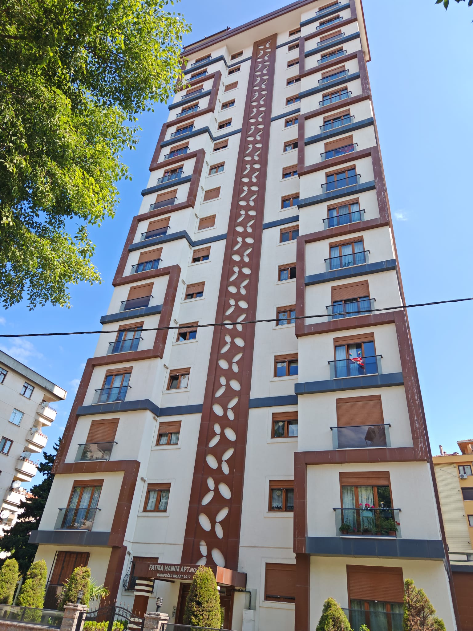 Kartal Petrol İş Mahallesi Fatma Hanım Apartmanı